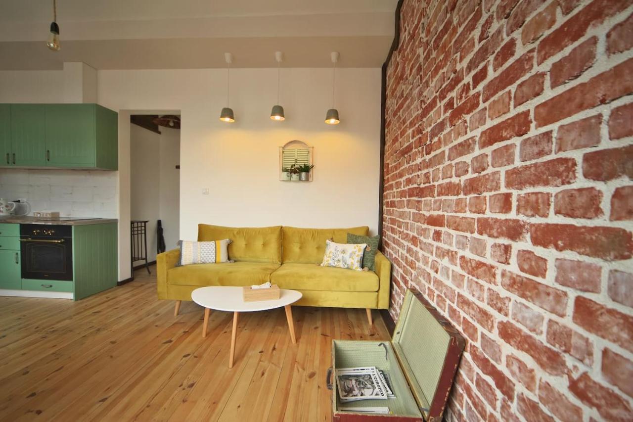 The Flyingtheatre Apartment
