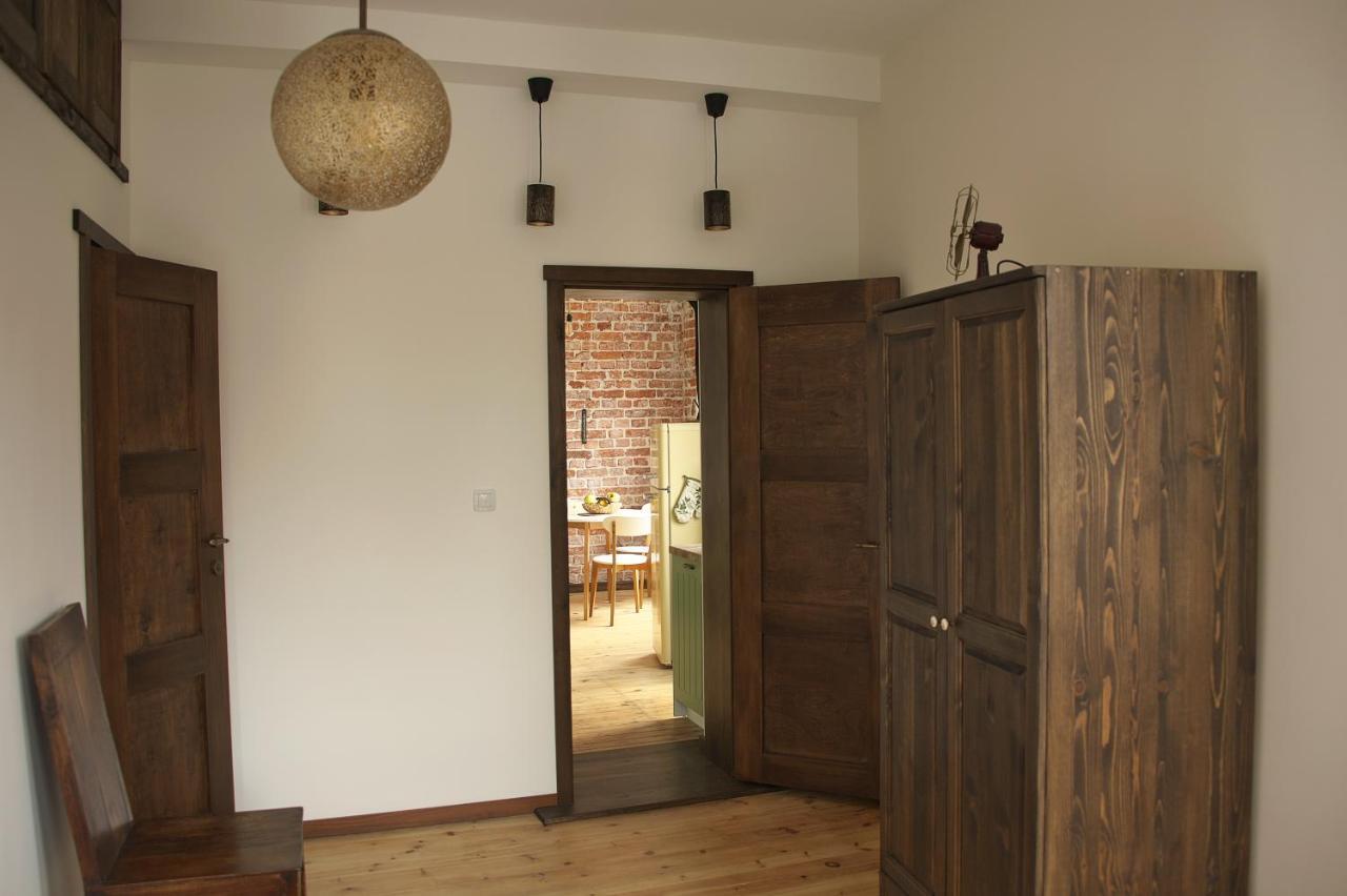 The Flyingtheatre Apartment *